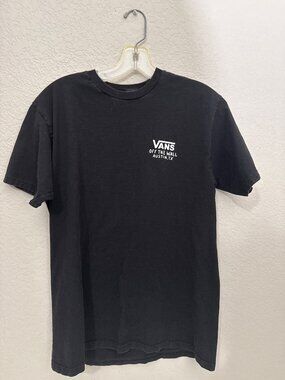 Vans T-Shirt Mens Medium Cotton Austin TX Black Graphic Skeleton Playing